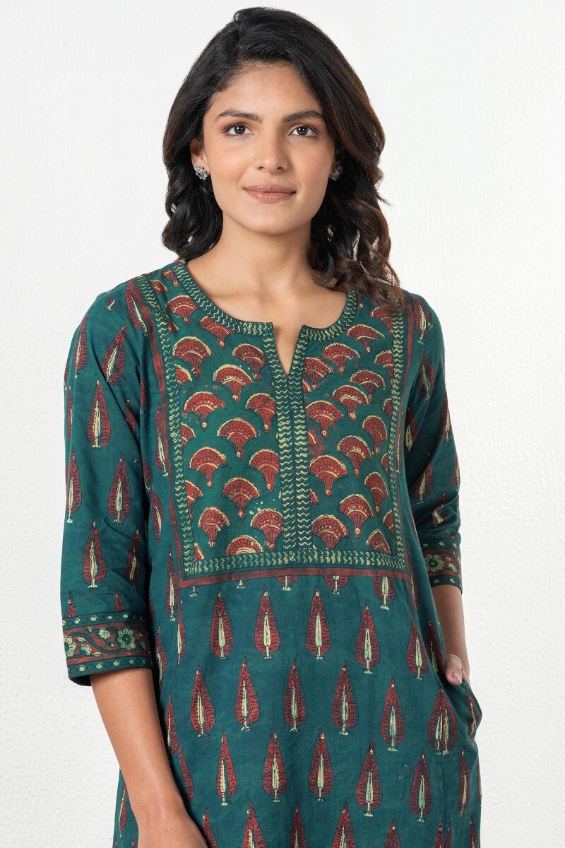 Buy Green Block Printed Cotton Kaftan for Women | FGKF22-31 | Farida Gupta