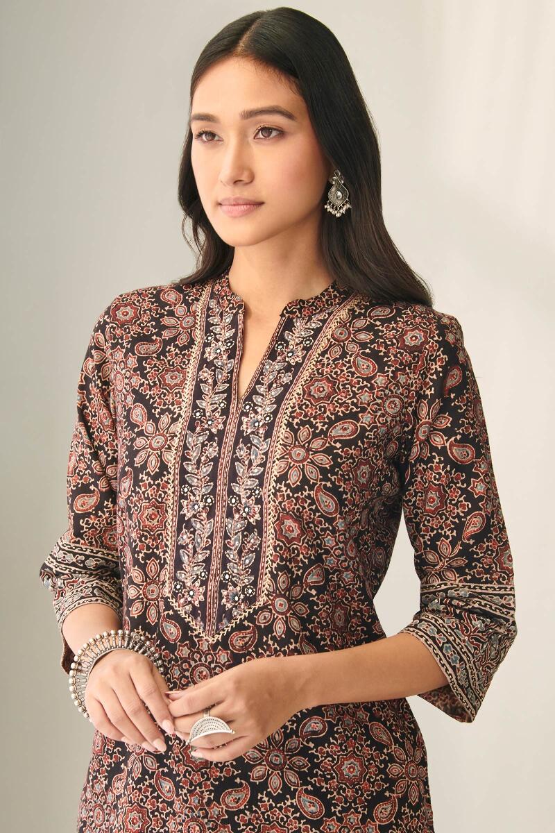 Farida gupta kurtis online hotsell