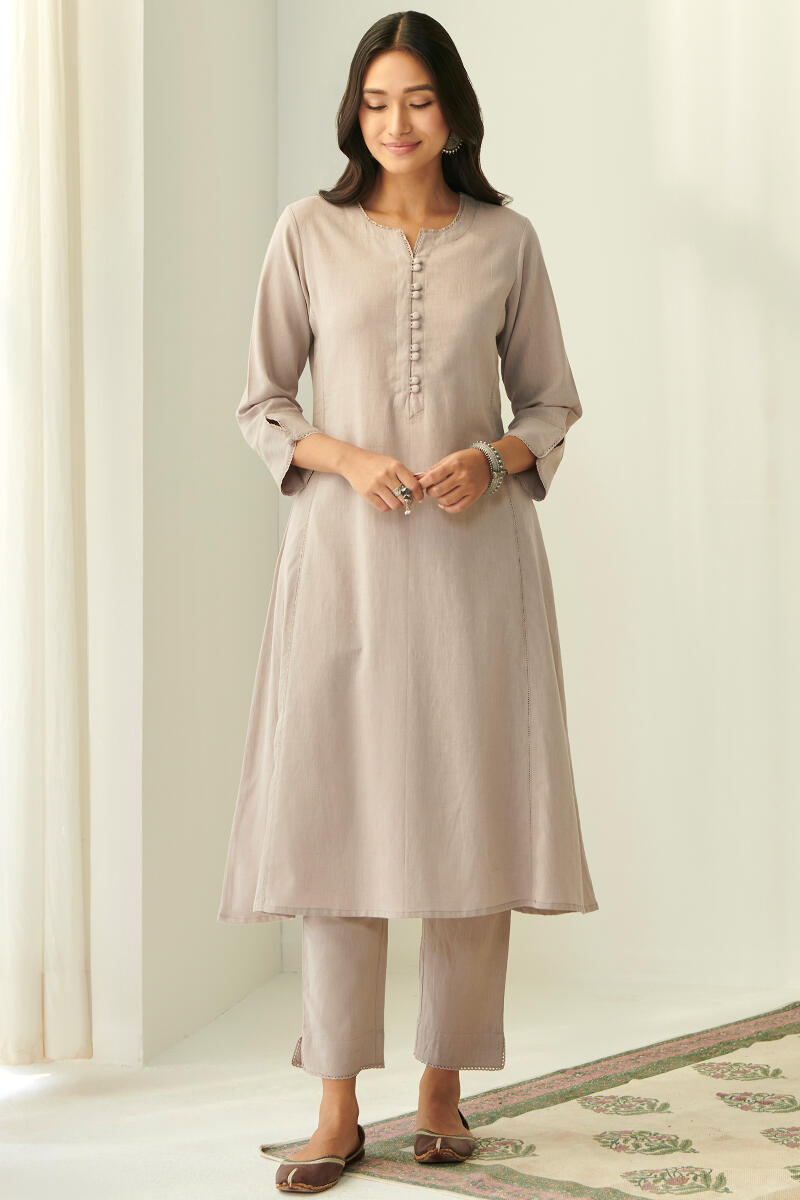 Women Green Mirror Embroidered Kurta With Pants