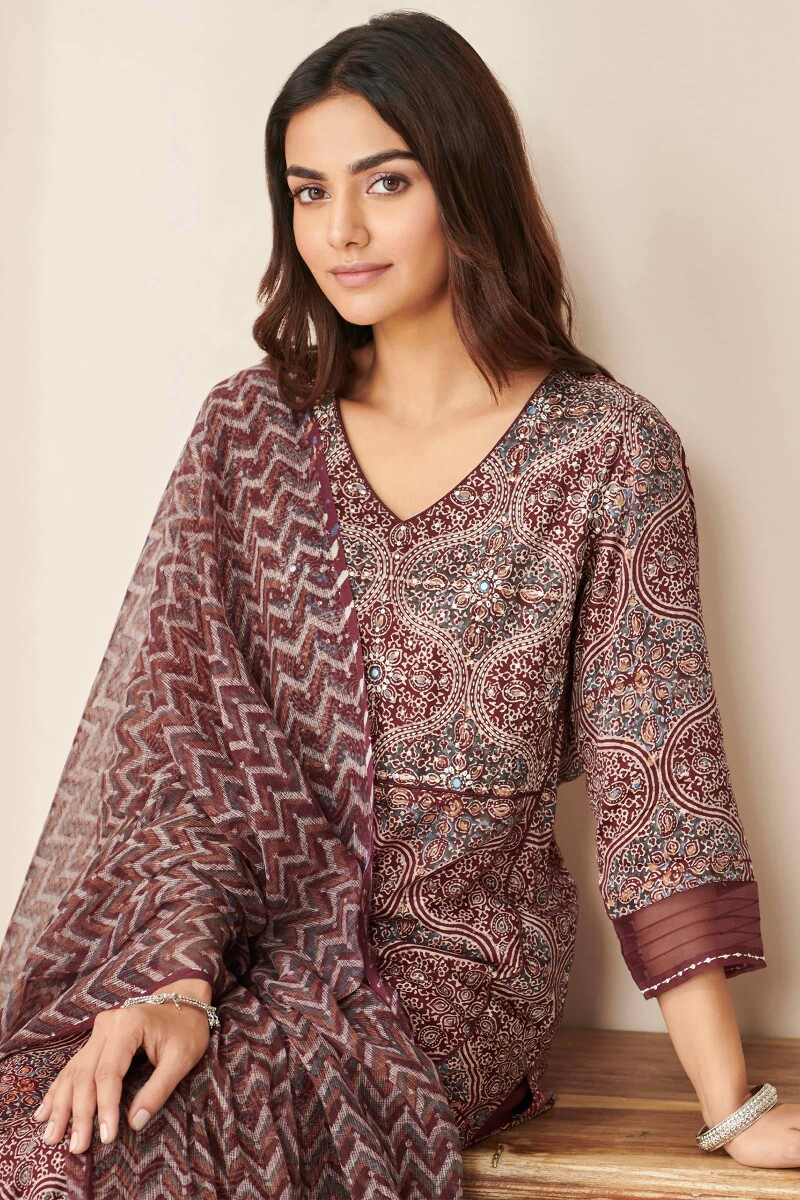 Farida gupta online sale of kurtas discount