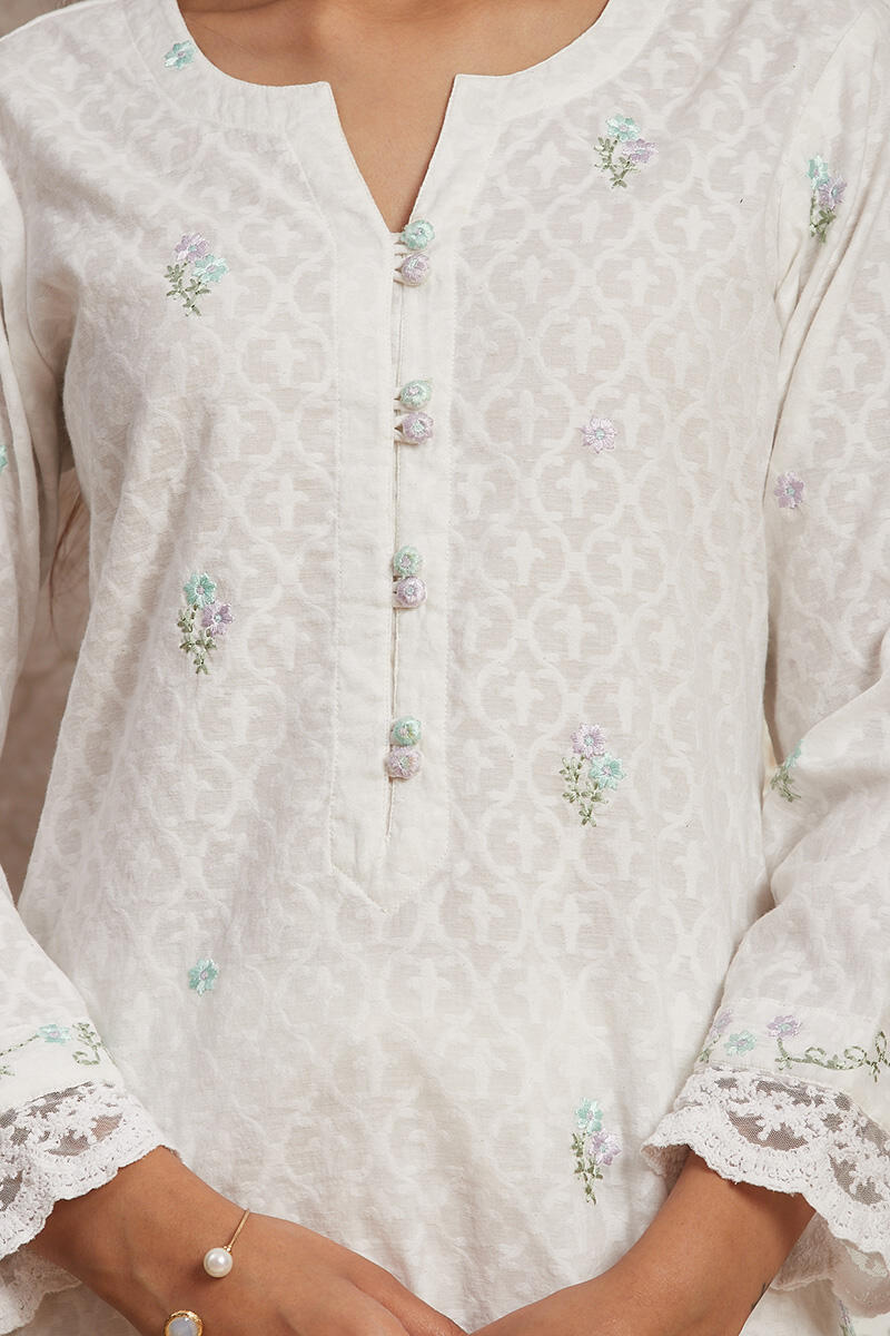 Buy White Handcrafted Cotton Short Kurta for Women | FGSMK20-40 ...