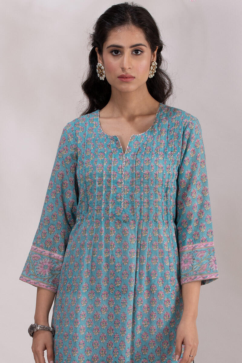 Farida Gupta on Instagram: “Roz Meher Kurtas Charming hand block-prints  laden on soft cotton f… | Colorful dresses casual, Designer kurti patterns,  Stylish dresses