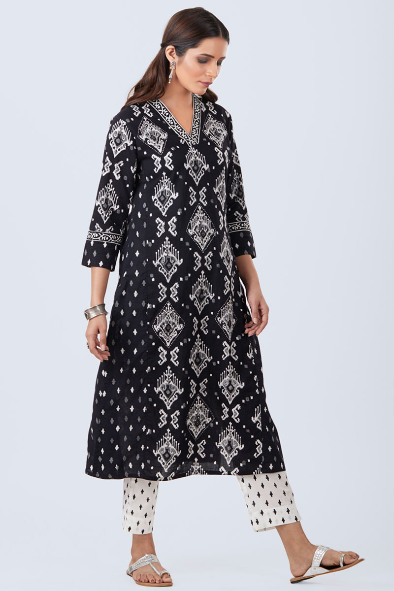 Black And White Kurtas Online: Buy Handcrafted Black Black And White ...