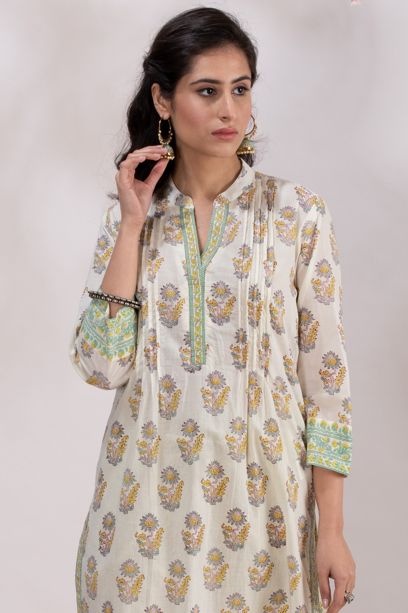 Buy Roz Meher Yasmin Short Kurta | White Kurtas for Women | Farida Gupta